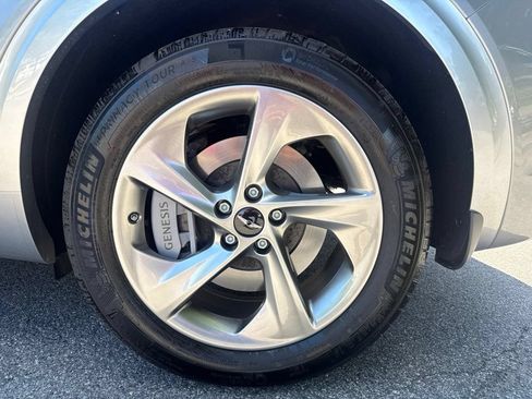 New 2026 Genesis GV70 2.5T Advanced AWD/4WD image 11