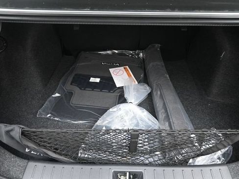 New 2025 Nissan Versa SV w/ Trunk Package FWD image 27