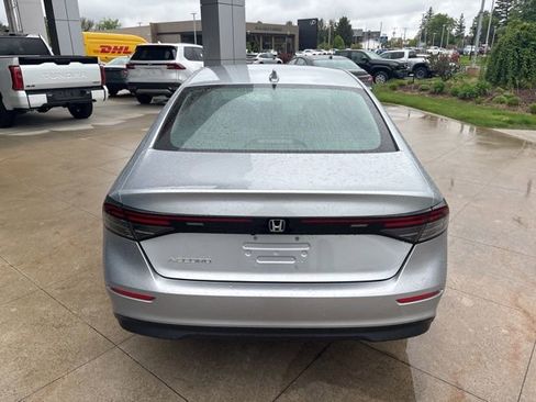 Used 2024 Honda Accord EX image 6
