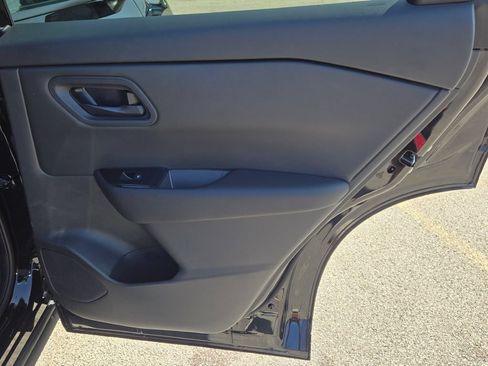 Used 2026 Nissan Rogue S FWD image 10