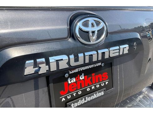 Used 2022 Toyota 4Runner TRD Off-Road image 31