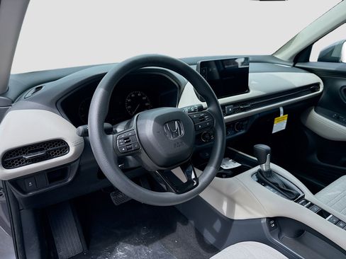 New 2026 Honda HR-V LX image 9