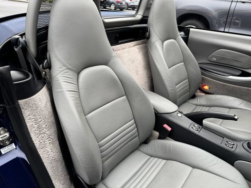 Used 2001 Porsche Boxster S RWD image 31