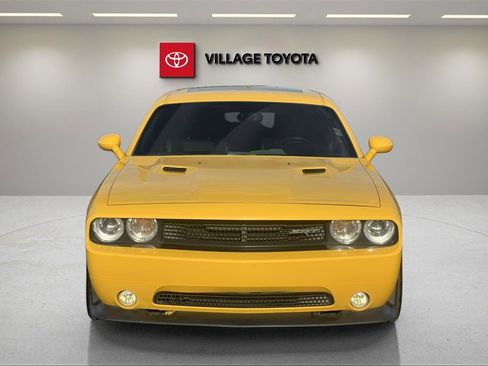 Used 2012 Dodge Challenger SRT8 Yellow Jacket w/ Premium Sound Group image 9