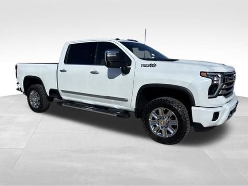 New 2026 Chevrolet Silverado 2500 High Country w/ High Country Premium Package AWD/4WD image 8
