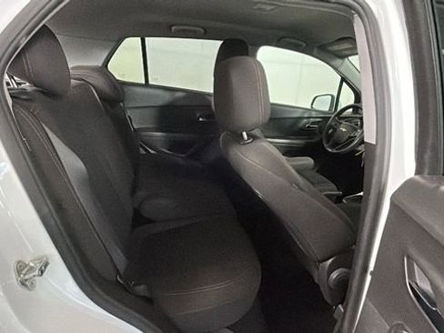 Used 2020 Chevrolet Trax LS w/ Tint and Cruise Package FWD image 29