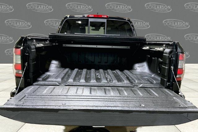 Used 2022 Nissan Frontier PRO-4X AWD/4WD image 11