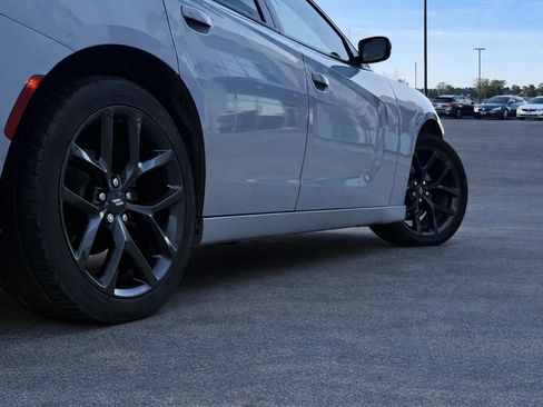 Used 2021 Dodge Charger SXT w/ Blacktop Package image 9