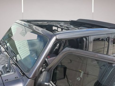Used 2021 Jeep Wrangler Unlimited Rubicon AWD/4WD image 15