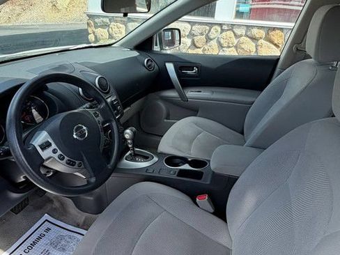 Used 2014 Nissan Rogue S w/ Convenience Package AWD/4WD image 29