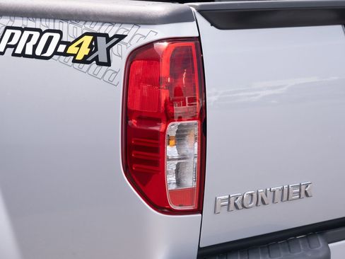Used 2019 Nissan Frontier S AWD/4WD image 23