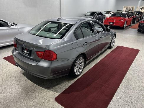 Used 2011 BMW 328i xDrive Sedan image 15