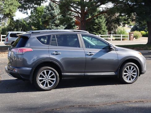 Used 2017 Toyota RAV4 Limited AWD/4WD image 4