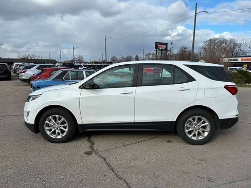 Used 2020 Chevrolet Equinox LS image 5