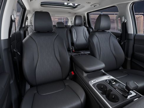 New 2027 Kia Carnival SX w/ Dark Edition Package FWD image 15