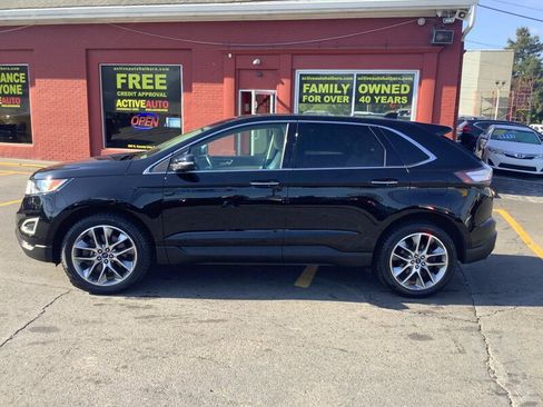 Used 2017 Ford Edge Titanium w/ Equipment Group 301A AWD/4WD image 4