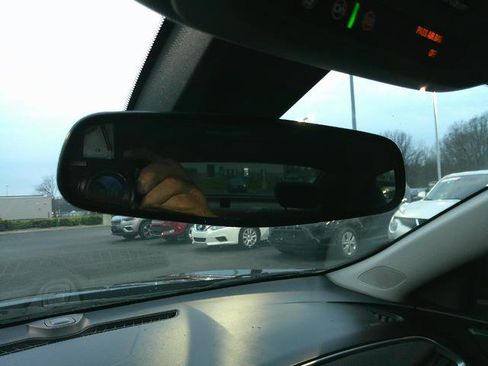 Used 2016 Chrysler 200 S image 11