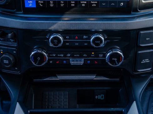 Used 2025 Ford F450 Platinum w/ FX4 Off-Road Package image 25