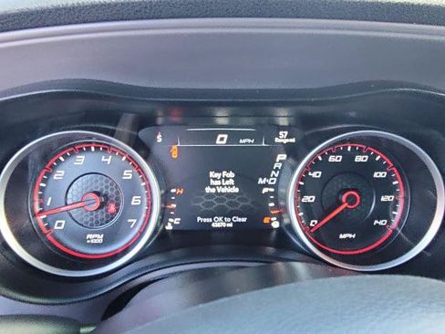 Used 2023 Dodge Charger SXT RWD image 12