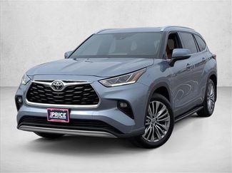 Used 2022 Toyota Highlander Platinum video 1