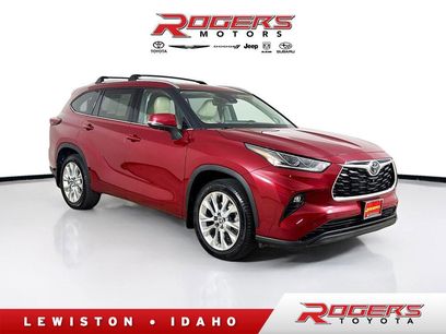 Used 2024 Toyota Highlander Limited