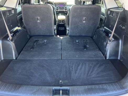 Used 2022 Kia Sorento EX image 8