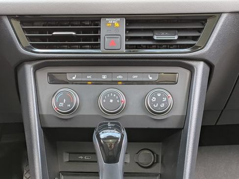Used 2022 Volkswagen Taos SE AWD/4WD image 28