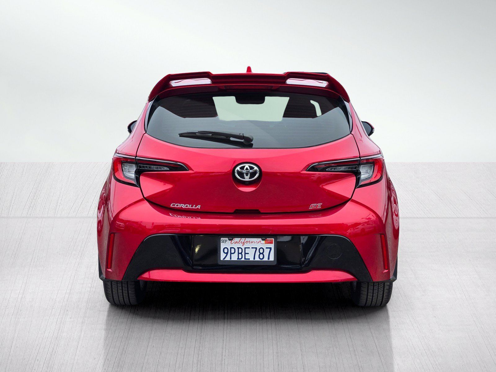 Used 2023 Toyota Corolla SE FWD image 5