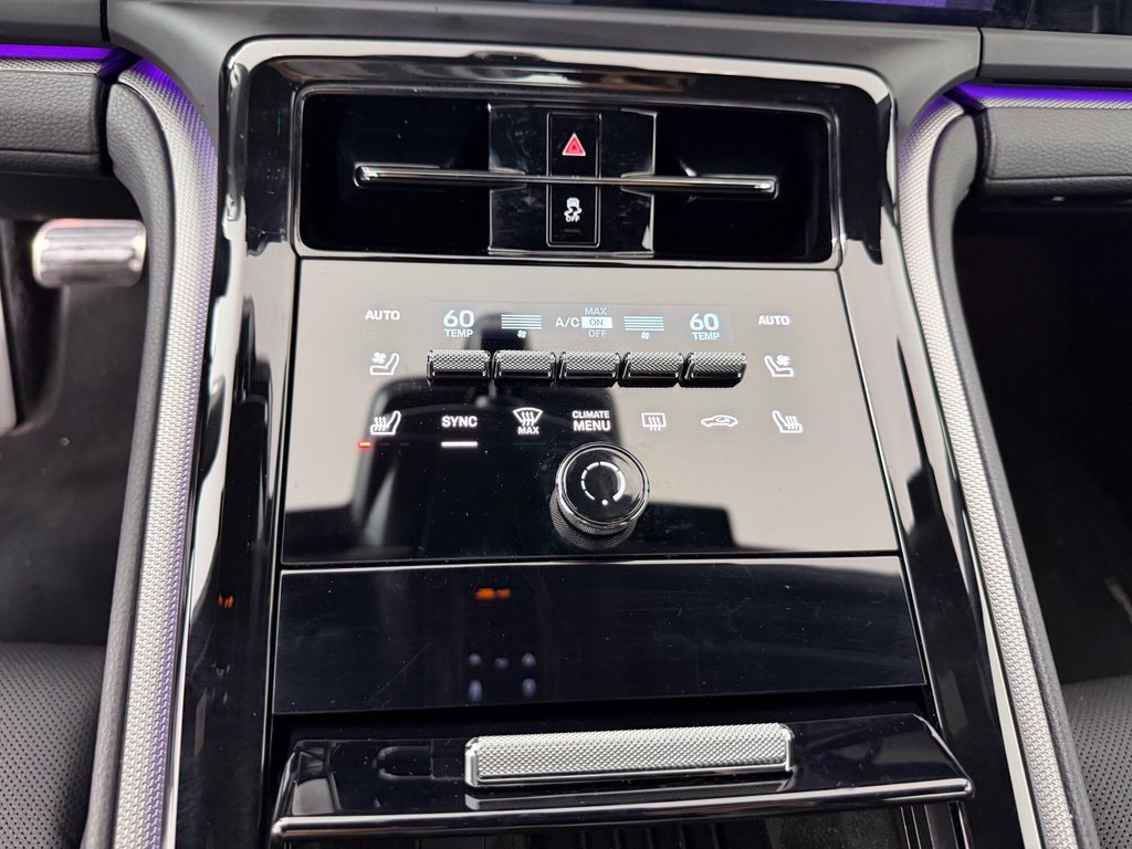 Certified 2026 Porsche Panamera RWD image 32