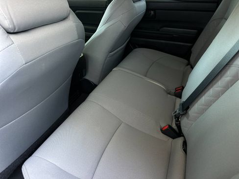 Used 2025 Toyota Tacoma SR5 AWD/4WD image 11