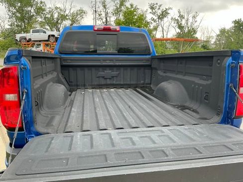 Used 2018 Chevrolet Colorado LT w/ LT Convenience Package AWD/4WD image 11