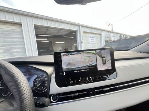 New 2026 Mitsubishi Outlander SE image 17