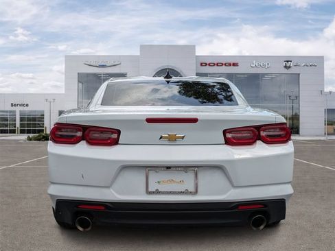Used 2023 Chevrolet Camaro LT RWD image 4