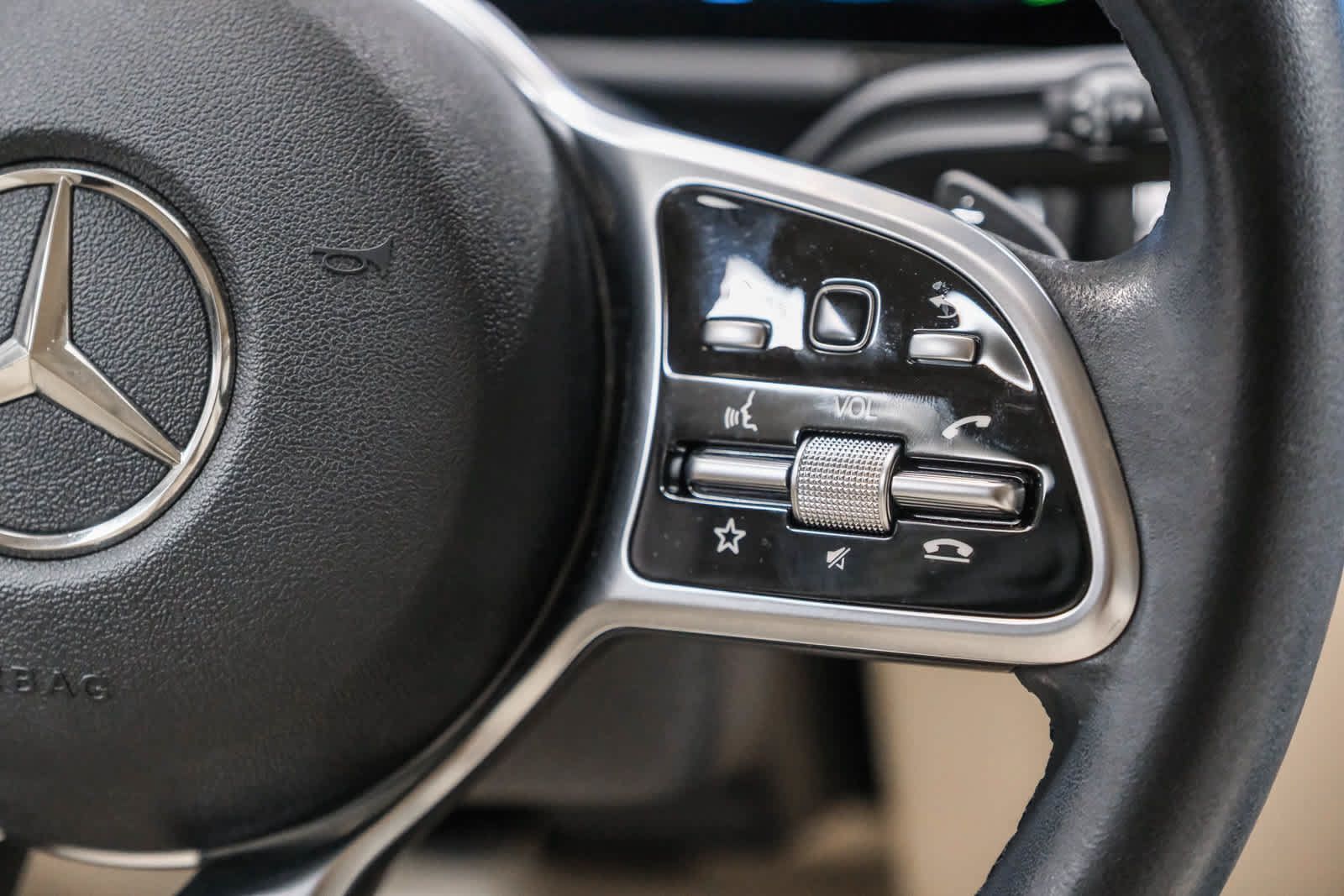 Used 2022 Mercedes-Benz GLA 250 4MATIC image 20