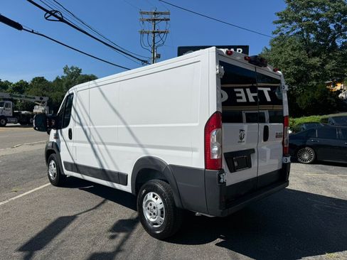 Used 2018 RAM ProMaster 1500 FWD image 3