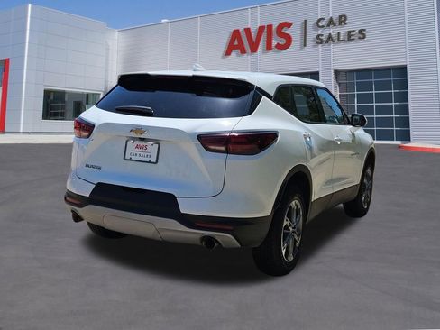 Used 2025 Chevrolet Blazer LT FWD image 6