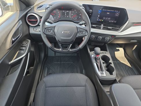 New 2026 Chevrolet Trax RS w/ Sunroof Package FWD image 12