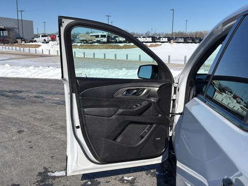 Used 2022 Chevrolet Traverse Premier w/ Redline Edition image 10