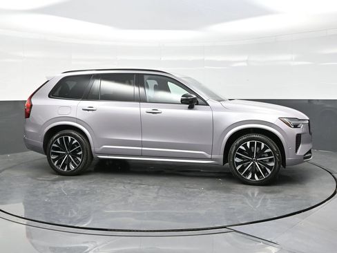 Used 2026 Volvo XC90 T8 Ultra AWD/4WD image 8