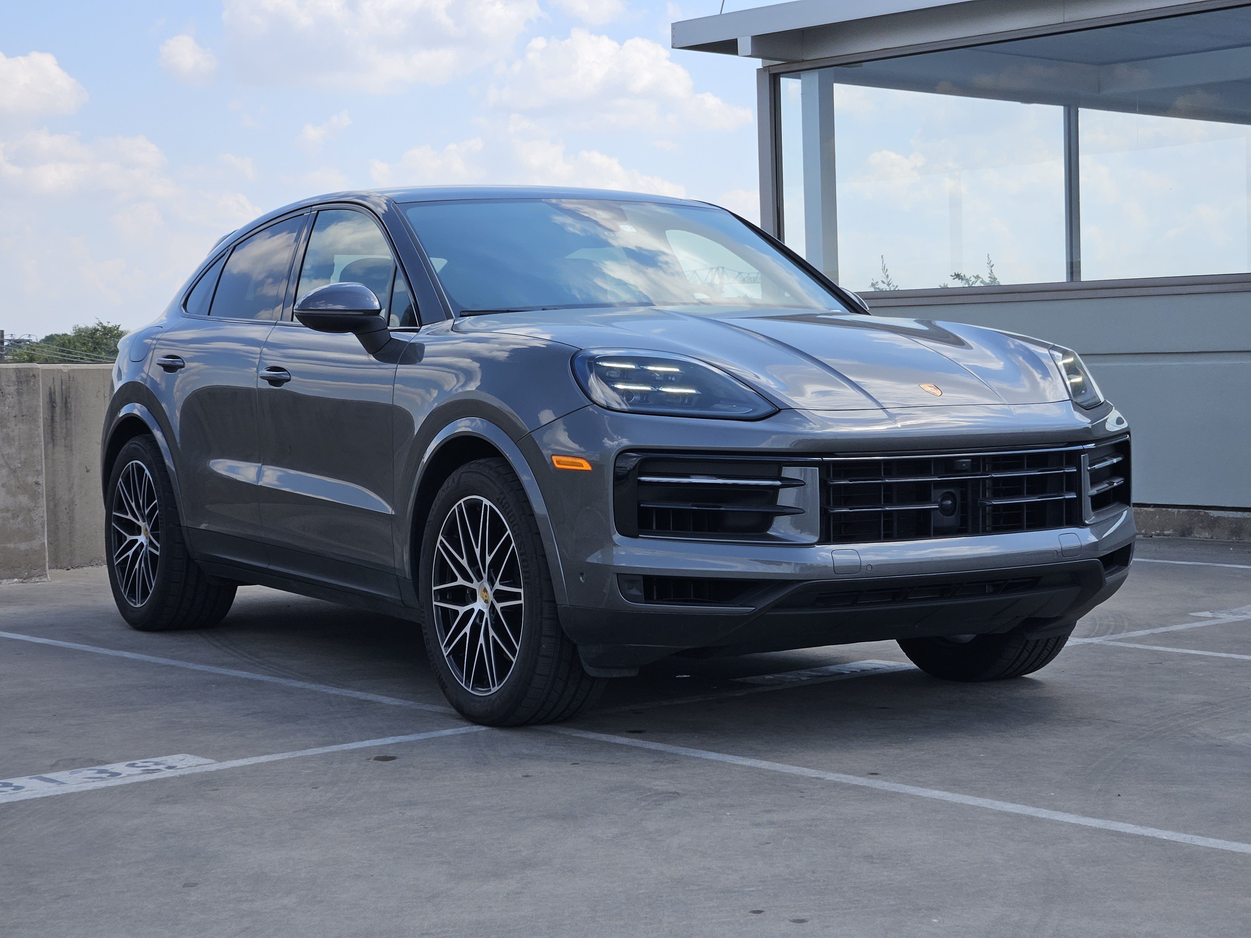 Certified 2024 Porsche Cayenne Coupe AWD/4WD image 10