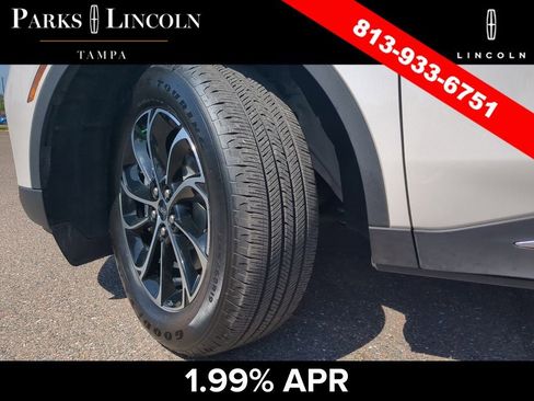 Certified 2025 Lincoln Nautilus Premier AWD/4WD image 32