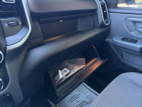 Used 2021 RAM 1500 Big Horn image 21