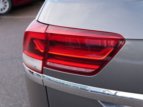 Certified 2023 Volkswagen Atlas Cross Sport SE image 18