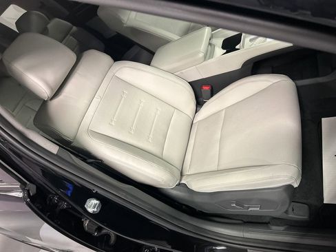 Used 2025 Hyundai Santa Fe Limited image 25