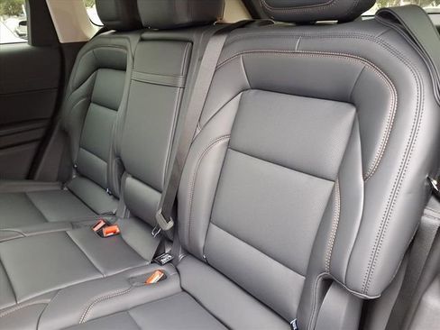 New 2026 Lincoln Nautilus Premier AWD/4WD image 10