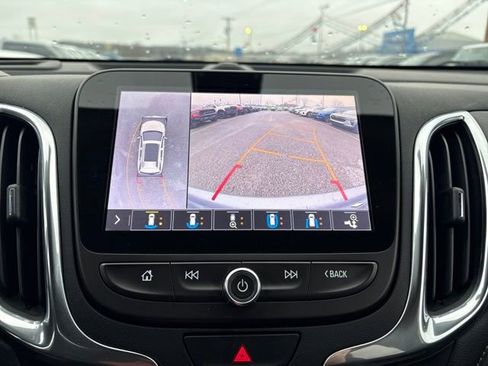 Used 2019 Chevrolet Equinox Premier image 16