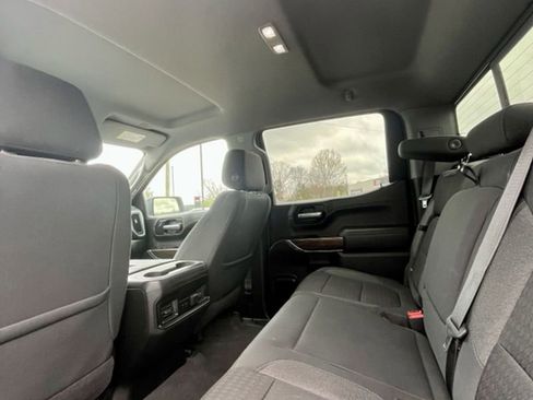 Used 2022 Chevrolet Silverado 1500 LT Trail Boss w/ Convenience Package II image 10