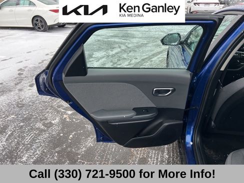 Used 2025 Kia K4 EX image 48