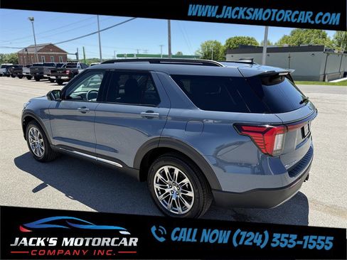 Used 2025 Ford Explorer Active w/ Active Comfort Package AWD/4WD image 7