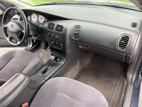 Used 2000 Dodge Intrepid image 36